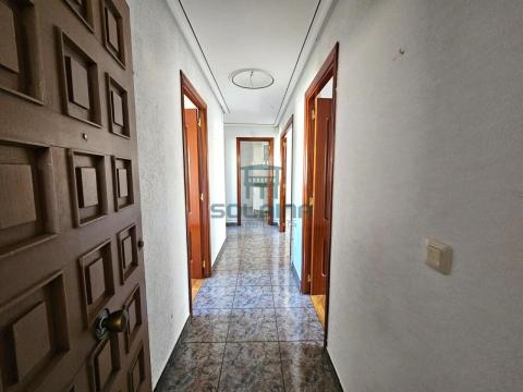 Pasillo vivienda bajo