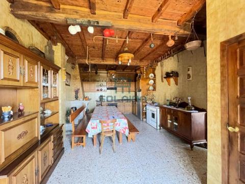 Cocina Rústica (planta baja)